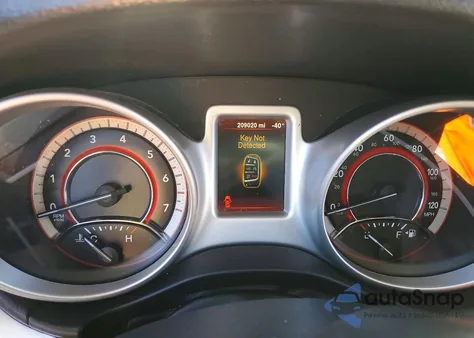 2015 Dodge Journey Sxt z USA, uszkodzony, nr VIN 3C4PDCBGXFT718097